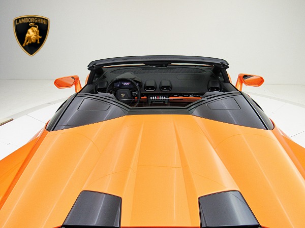 Used 2020 Lamborghini Huracan EVO Spyder RWD for sale Sold at F.C. Kerbeck Aston Martin in Palmyra NJ 08065 4